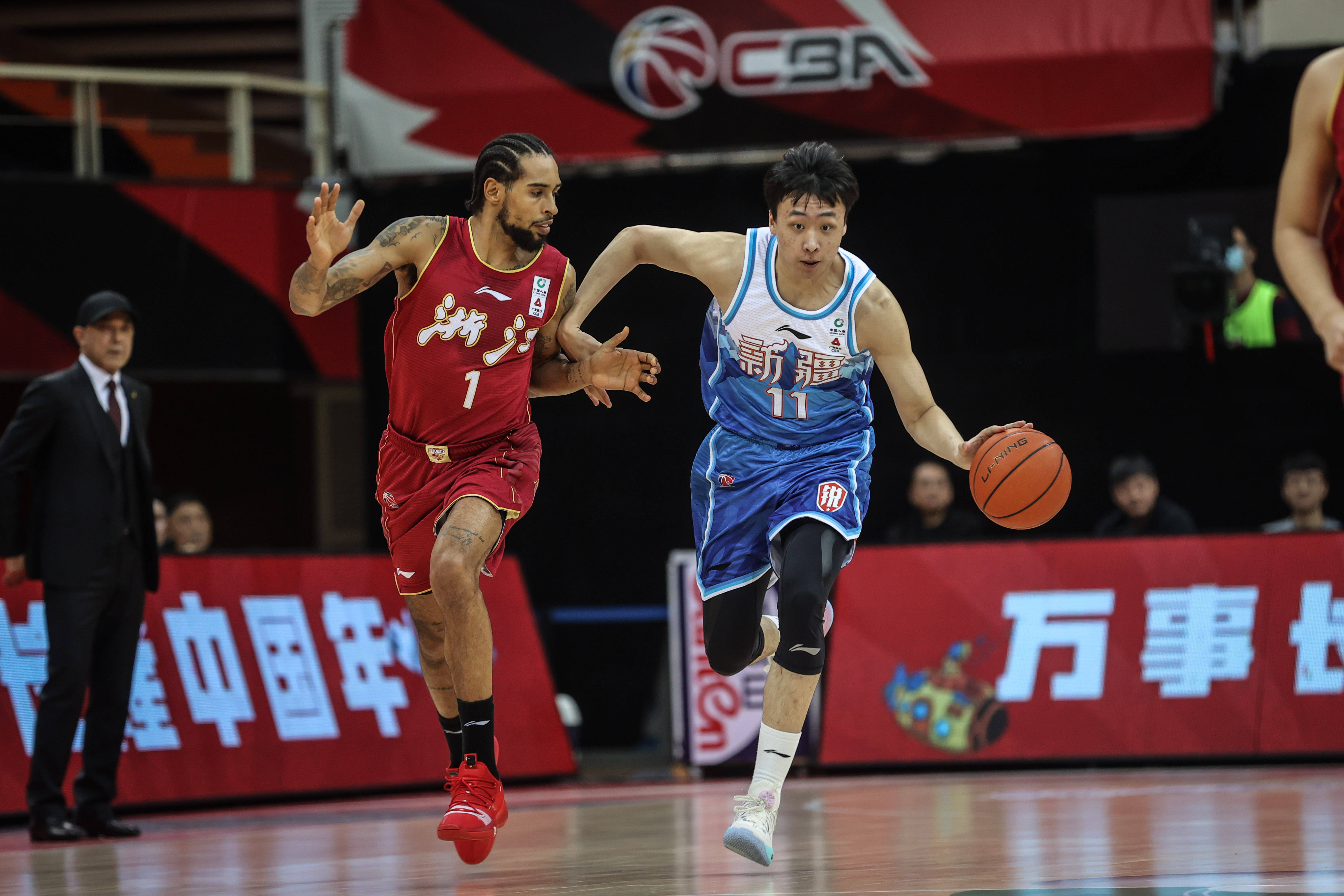 爱游戏体育-关于浙江队手感冰凉备战欧篮联金州勇士状态回暖备战社区盾，多特蒙德篮板制胜备战CBA常规赛看傻球迷的信息-爱游戏体育